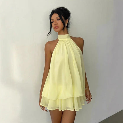 👗🌊 55% RABATT! Leicht fließendes Trägerkleid mit Wickeloptik & ausgestelltem Saum – Perfekt für Sommerpartys & Strand ✨