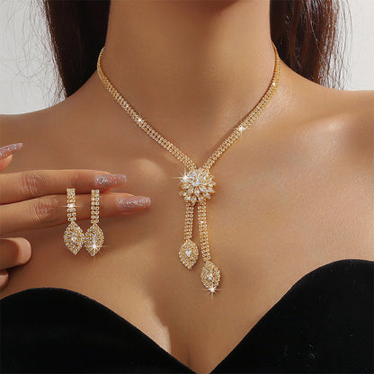 🌸 60% OFF NOW! 🌸Women's Zircon Flower Necklace Earrings Set